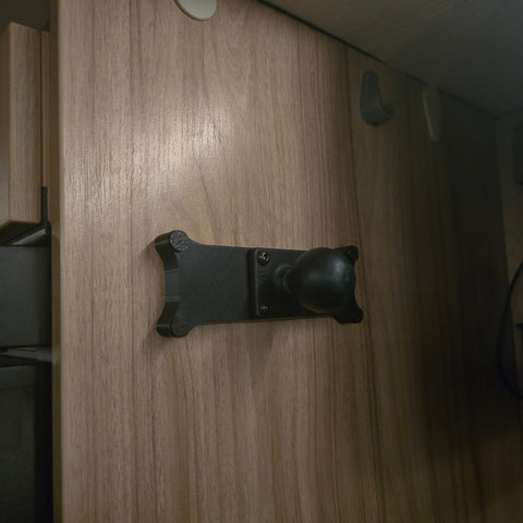 Adapterplatte für den Hymer ML-T 570 im Schlafbereich WOLFWAX